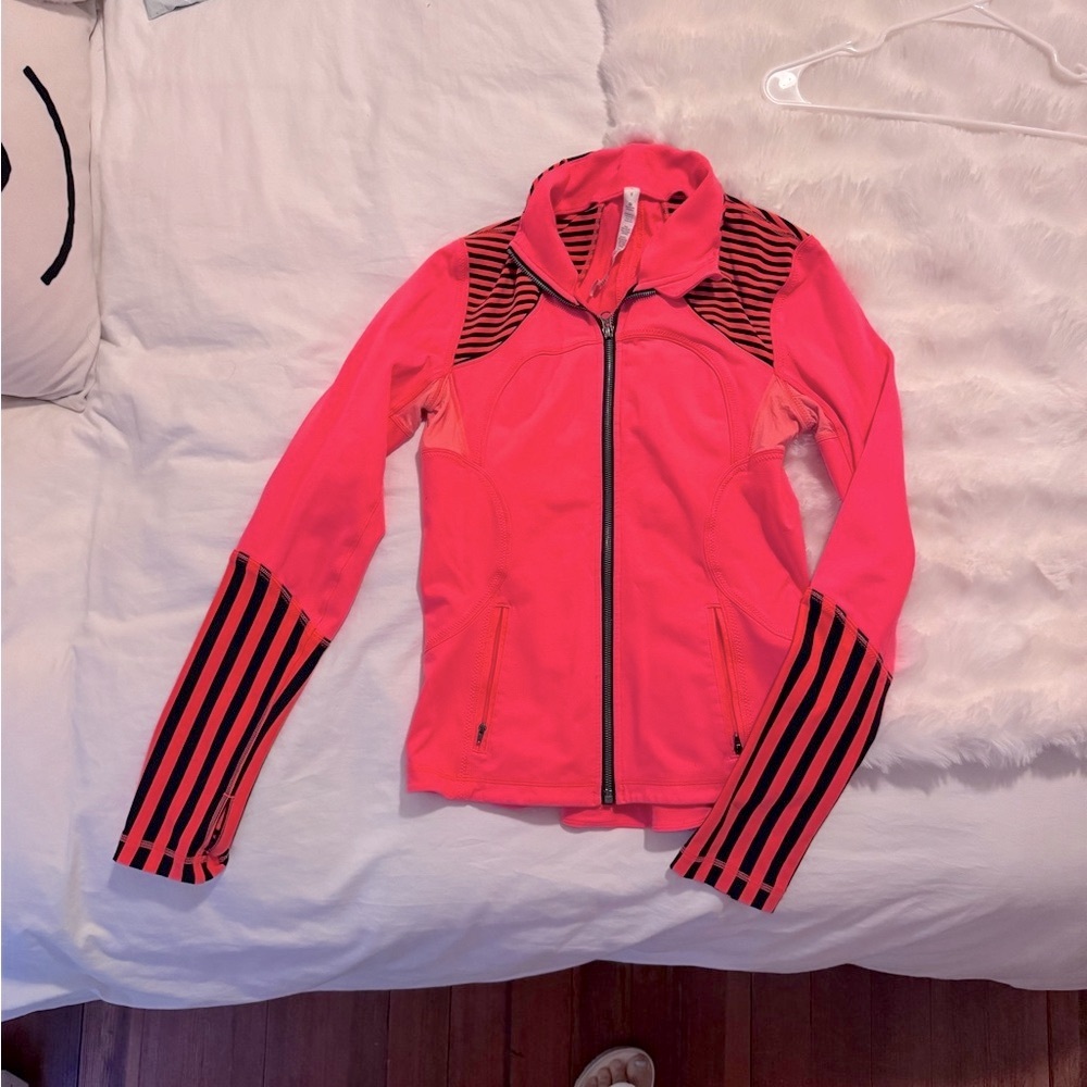 Lululemon orange & black workout jacket